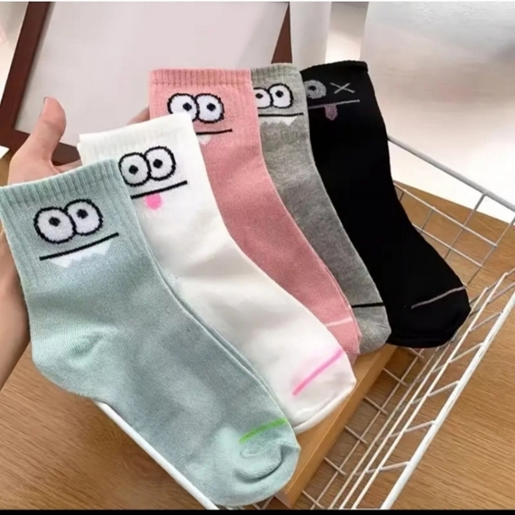 The Happy Bundle Over 25 Pieces - Picture 4 of 11